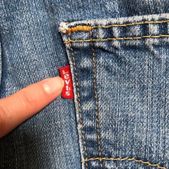 Levi's Blue Ripped Distressed Denim Jean Shorts Sz 24 - Picture 2 of 8